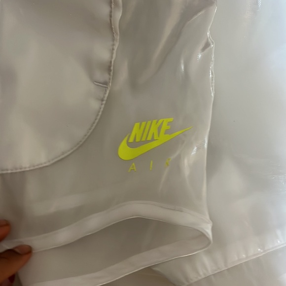 Nike metallic white neon yellow shorts - Picture 3 of 4